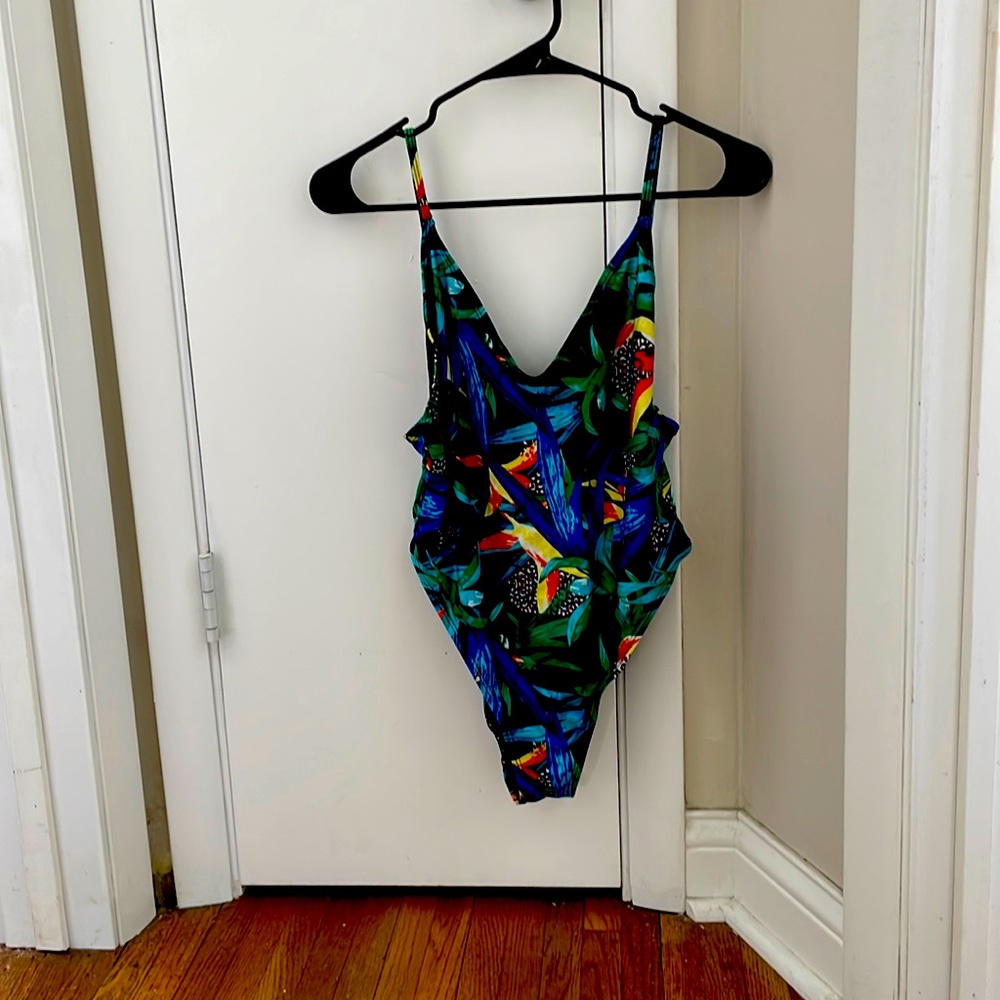 NWT 90s high leg leaf swimsuit